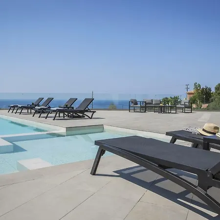 וילה Sleeps 6 Pool Wifi *