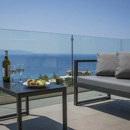 Sleeps 6 Pool Wifi וילה